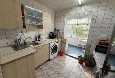 Apartament cu 3 camere decomandat, mobilat în Apusului - 3