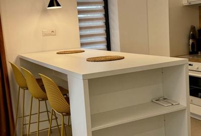 Apartament cu 3 camere decomandat în Palazu Mare - 1