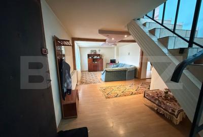 Casă cu 5 camere cu Teren 3700 Mp în Debarcader - 2