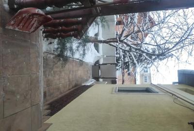 Casă cu Teren 250 Mp în Central - 9