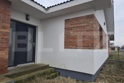 Casă cu 3 camere cu Teren 600 Mp în Mărtinești - 2