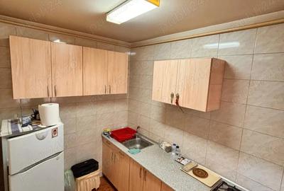 Vanzare apartament 2 camere Calea Grivitei 232, metrou 1 Mai - 5