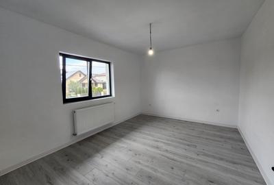 Duplex cu 4 camere cu Teren 325 Mp în Valea Adâncă - 7