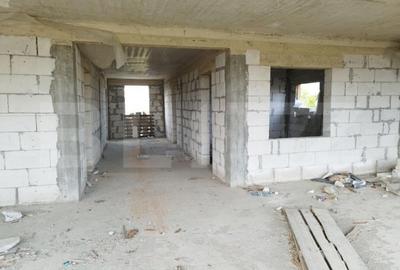 Casă cu 5 camere cu Teren 3800 Mp în Corlătești - 7
