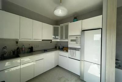 Apartament cu 4 camere decomandat în Parcul Carol - 9