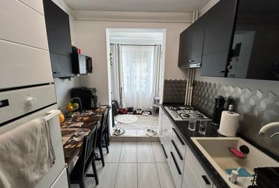Apartament cu 3 camere decomandat, mobilat în Basarabia - 15