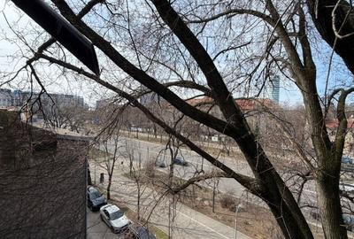 Apartament cu 3 camere semidecomandat, mobilat în Aviatorilor - 13