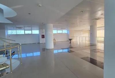 Spațiu comercial, de 3,500 mp, în Unirii - 3