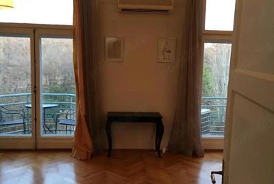 Apartament cu 6 camere decomandat în Central - 3