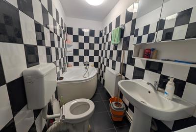 Casă cu 3 camere cu Teren 200 Mp în Central