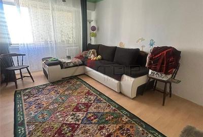 Apartament cu 3 camere decomandat în Dacia