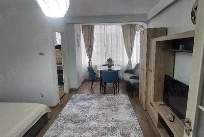 Garsonieră decomandată în Central - 2