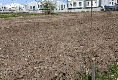 Teren Construcții de 540 mp, în Central - 3