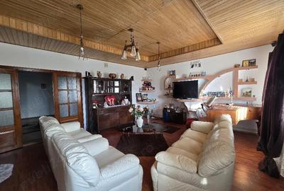 Casă cu 4 camere în Central - 4