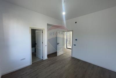 Casa / Vila cu 4 camere de vanzare in zona Nord - 10