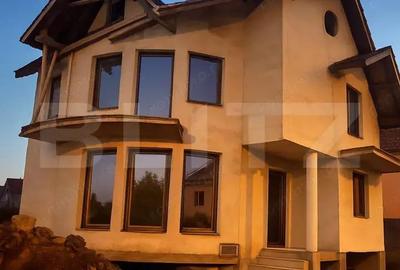 Casa de vanzare, cu 6 camere, 163 mp, zona Cetate - 3