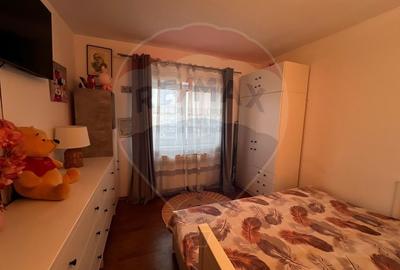 Apartament 4 camere decomandat cu loc de parcare etajul 3 - 6