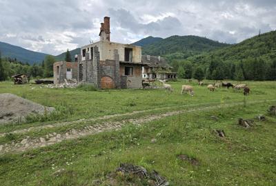 Casă cu 4 camere în Central - 2