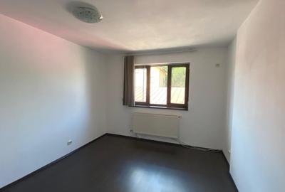 Apartament cu 2 camere decomandat în Progresul - 7