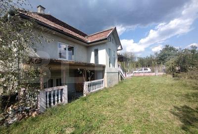 Casa 140mp,curte si teren imprejmuit 800mp,+teren extravilan 2ha, zona Monor Casa 140mp,curte si teren imprejmuit 800mp,+teren extravilan 2ha, zona Monor - 2