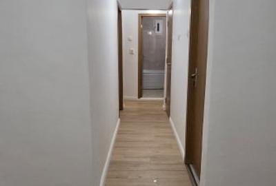 Apartament 3 camere decomandat Ramnicul Sarat - 1