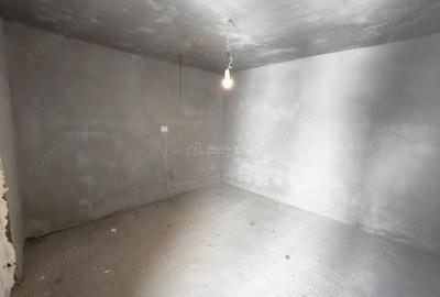 Casă cu Teren 300 Mp în Muncitoresc - 4