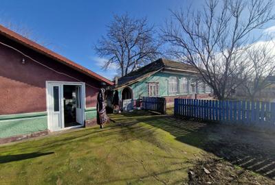 Teren de 1267 mp, în Titan - 2