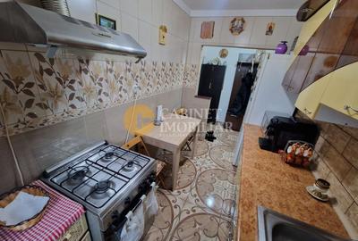 Apartament cu 3 camere semidecomandat, mobilat în Alexandru cel Bun - 7