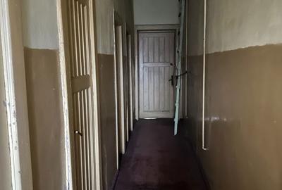 Casă cu 4 camere în Central - 8
