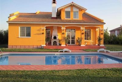 Inchiriere casa Balotesti, 9 camere, 420mp, Piscina, intretinere inclusa in pret
