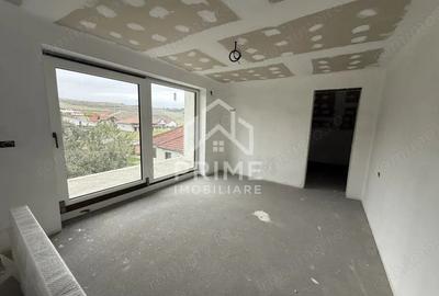Casă cu 5 camere cu Teren 710 Mp în Ciugud - 9