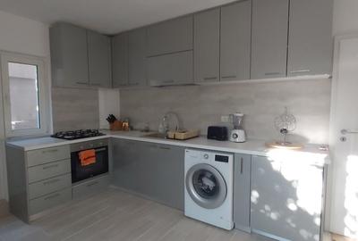 Casă cu 4 camere decomandat cu Teren 250 Mp în Băneasa
