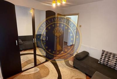 Apartament cu 3 camere semidecomandat în Timișoara