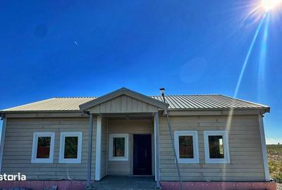 Casă cu 4 camere cu Teren 96 Mp în Lehliu - 2