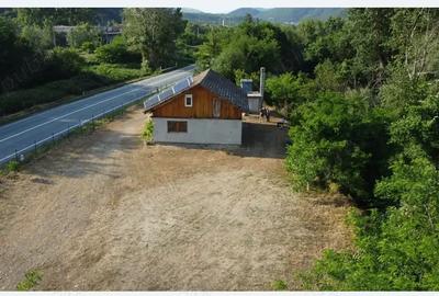 Casa de vanzare cu utilita?i. - 1