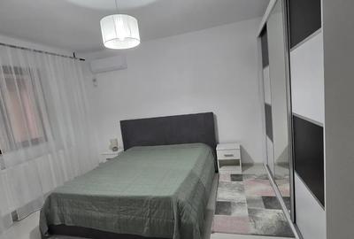 Apartament cu 2 camere decomandat în Apărătorii Patriei