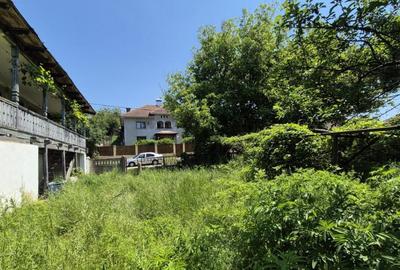 Casa tradi?ionala ?i teren generos, in comuna Dragu?e - 8