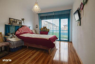 Casă cu 4 camere decomandat cu Canalizare în Șelimbăr