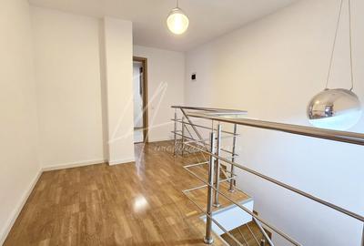 Duplex cu 4 camere cu Canalizare în 1 Decembrie - 60