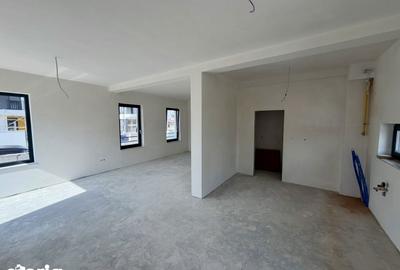 Casă cu 4 camere cu Teren 650 Mp în Bercu Roșu - 2