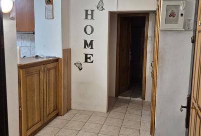 Apartament cu 2 camere decomandat în Exterior Vest