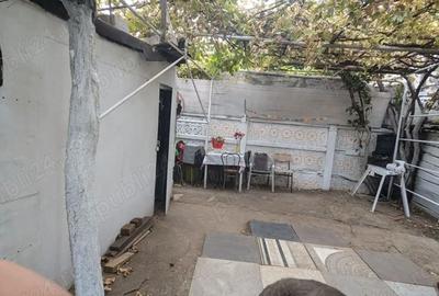 De vanzare casa + curte 197mp, zona Salaj - 9