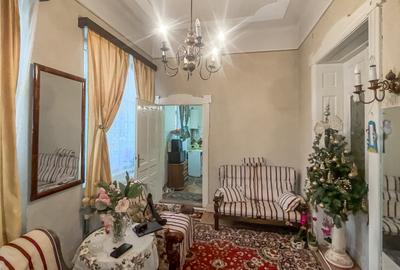 Apartament cu 3 camere decomandat, mobilat în Elisabetin