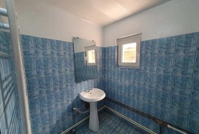 Vand casa cu teren ?i spa?iu comercial - 4