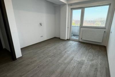 Apartament cu 3 camere decomandat în Central - 1