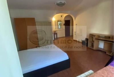 Garsonieră decomandată în Gară - 4