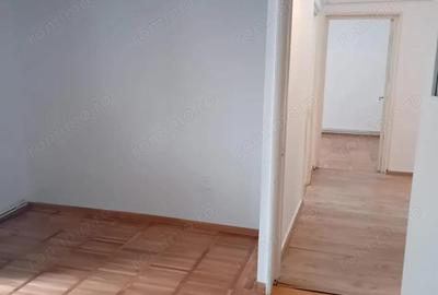 Apartament cu 2 camere decomandat în Port - 17
