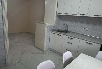 Apartament cu 3 camere în Central - 3