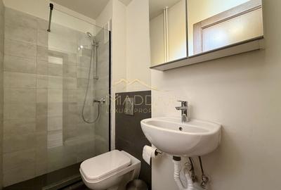 Apartament cu 4 camere semidecomandat, mobilat în P-ța Unirii - 21