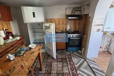 De Vânzare - Casă, Strada Griviței - 9